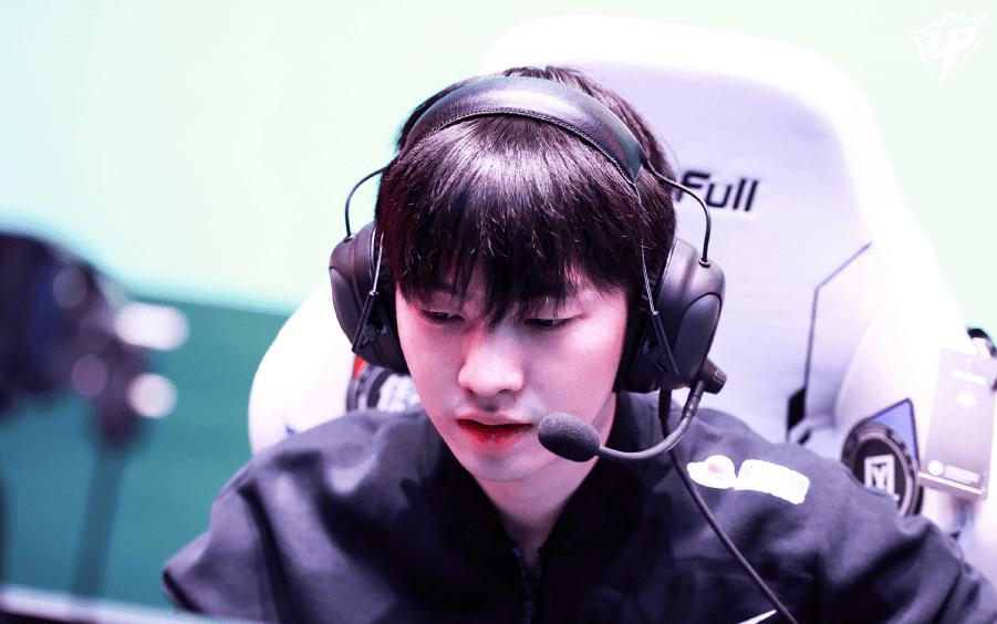 包含掘金观众热烈欢呼！，JackeyLove迎来五赛季出色发挥上演精彩一战的词条-kaiyun登录入口